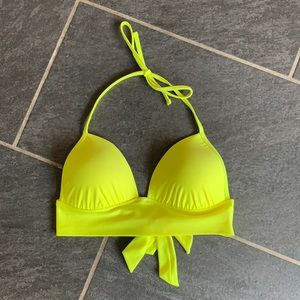 Aerie, medium, worn once